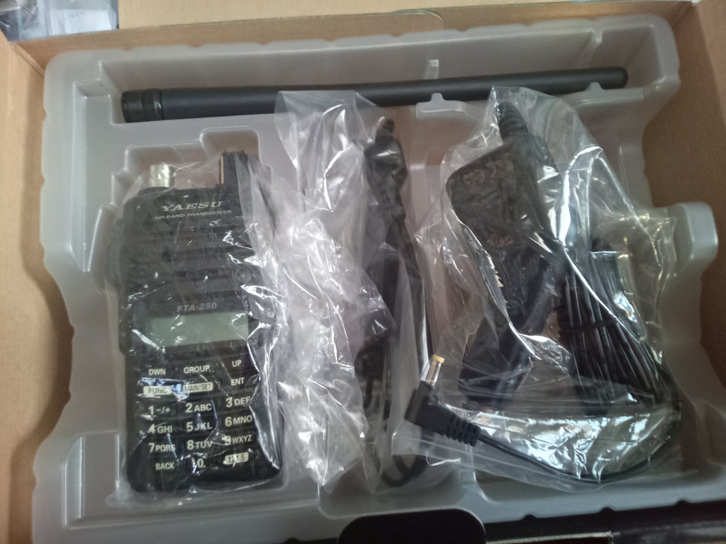 Yaesu FTA-250L Airband transceiver USED